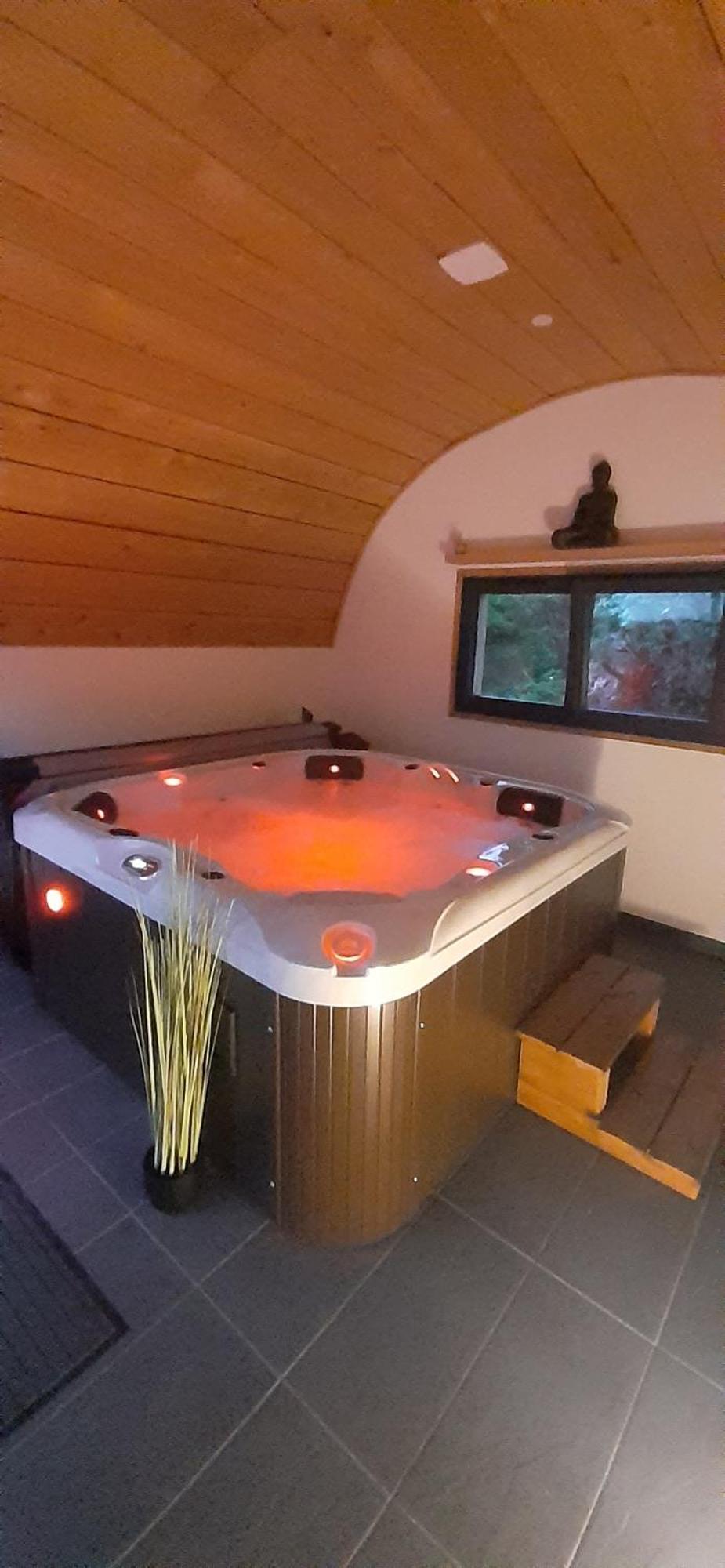 Chalets De Pont Cob Avec Spa Gouezec Экстерьер фото